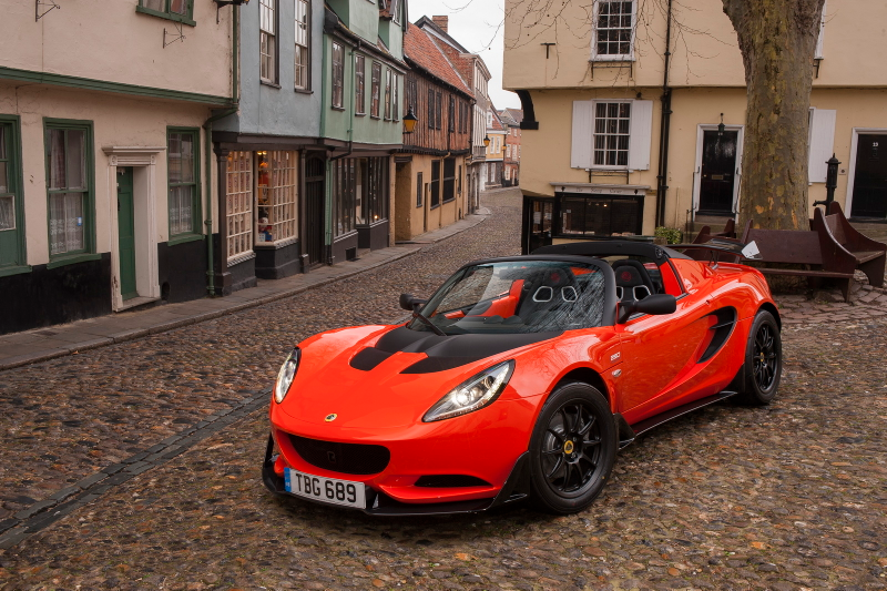 Illustration for article titled Meet The Fastest Lotus Elise Ever And Its Gigantic Diffuser